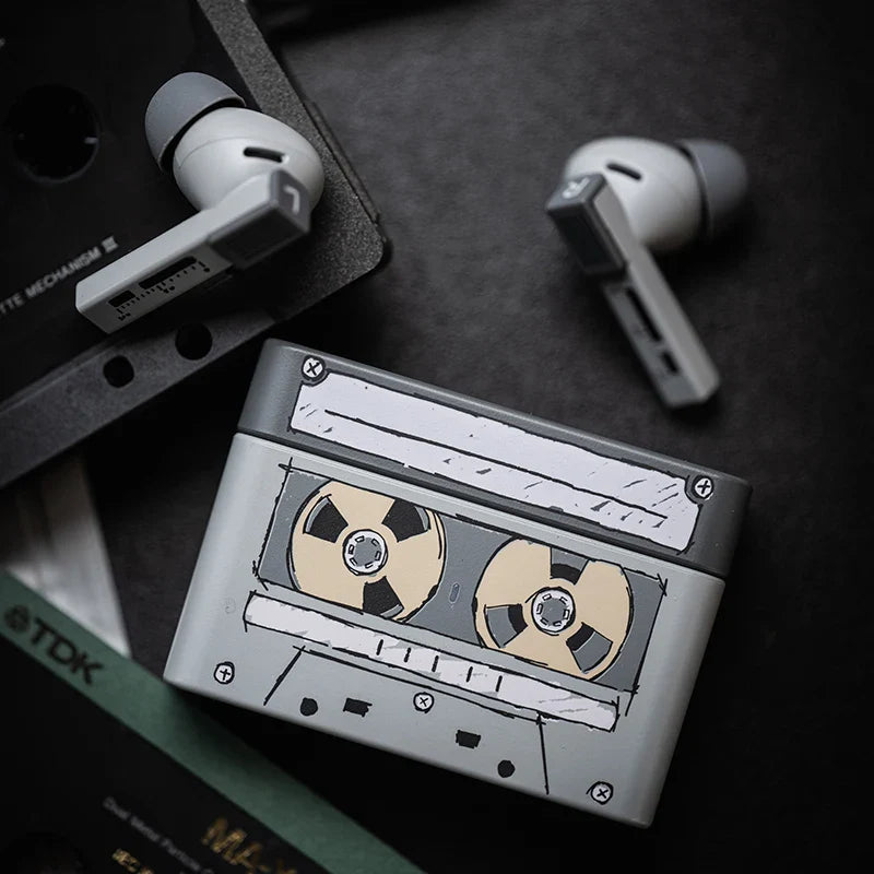 Headphones & Earbuds